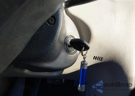 2006 Toyota Corolla Ce из США, поврежденный, VIN 1NXBR32E76Z718229